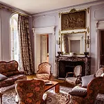 בית הארחה Chateau De La Grange Moreau 3*