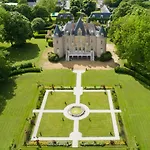 בית הארחה Chateau De La Grange Moreau 3*